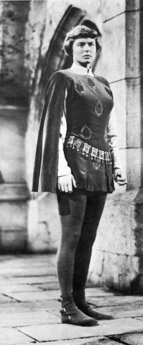 Одежда Жанны Д’Арк была больше мужской, чем женской.